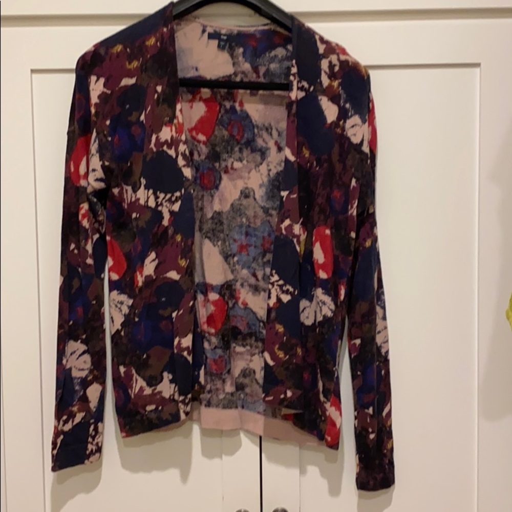 Sweater open drape